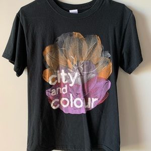 City and colour band tee